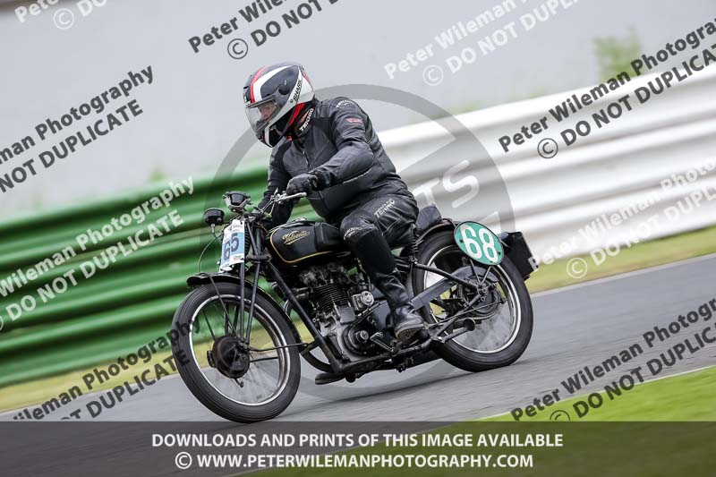Vintage motorcycle club;eventdigitalimages;mallory park;mallory park trackday photographs;no limits trackdays;peter wileman photography;trackday digital images;trackday photos;vmcc festival 1000 bikes photographs
